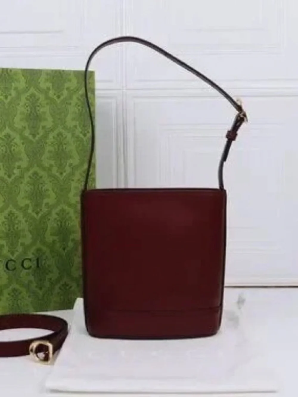 Gucci shoulder bags
